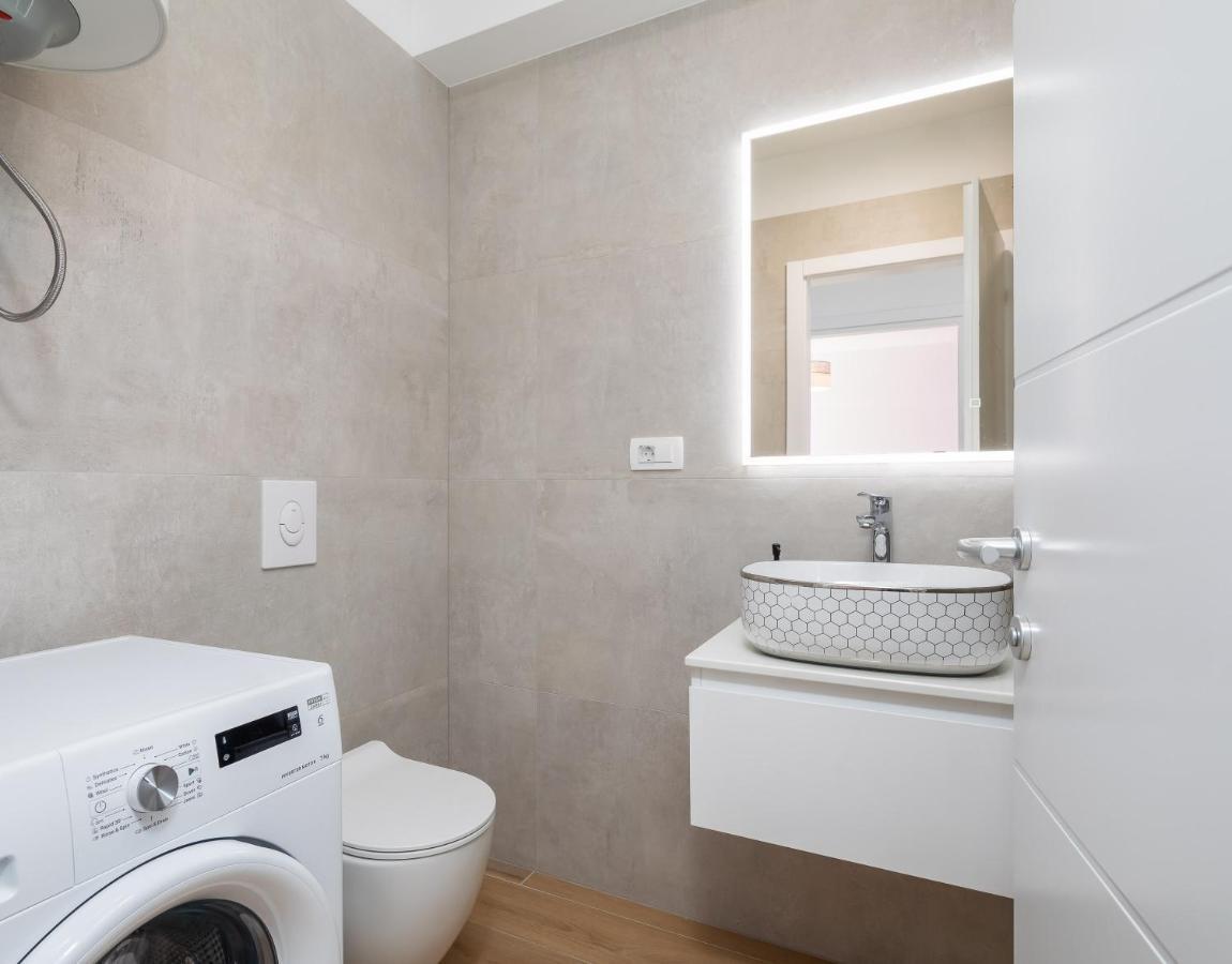 Apartment Alegria In Okrug With Heated Pool, Sea View, Jacuzzi, Wifi Trogir Bagian luar foto